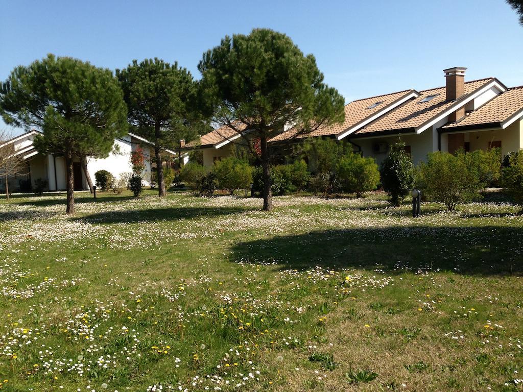 Casabianca Resort Villas Lignano Sabbiadoro Eksteriør billede